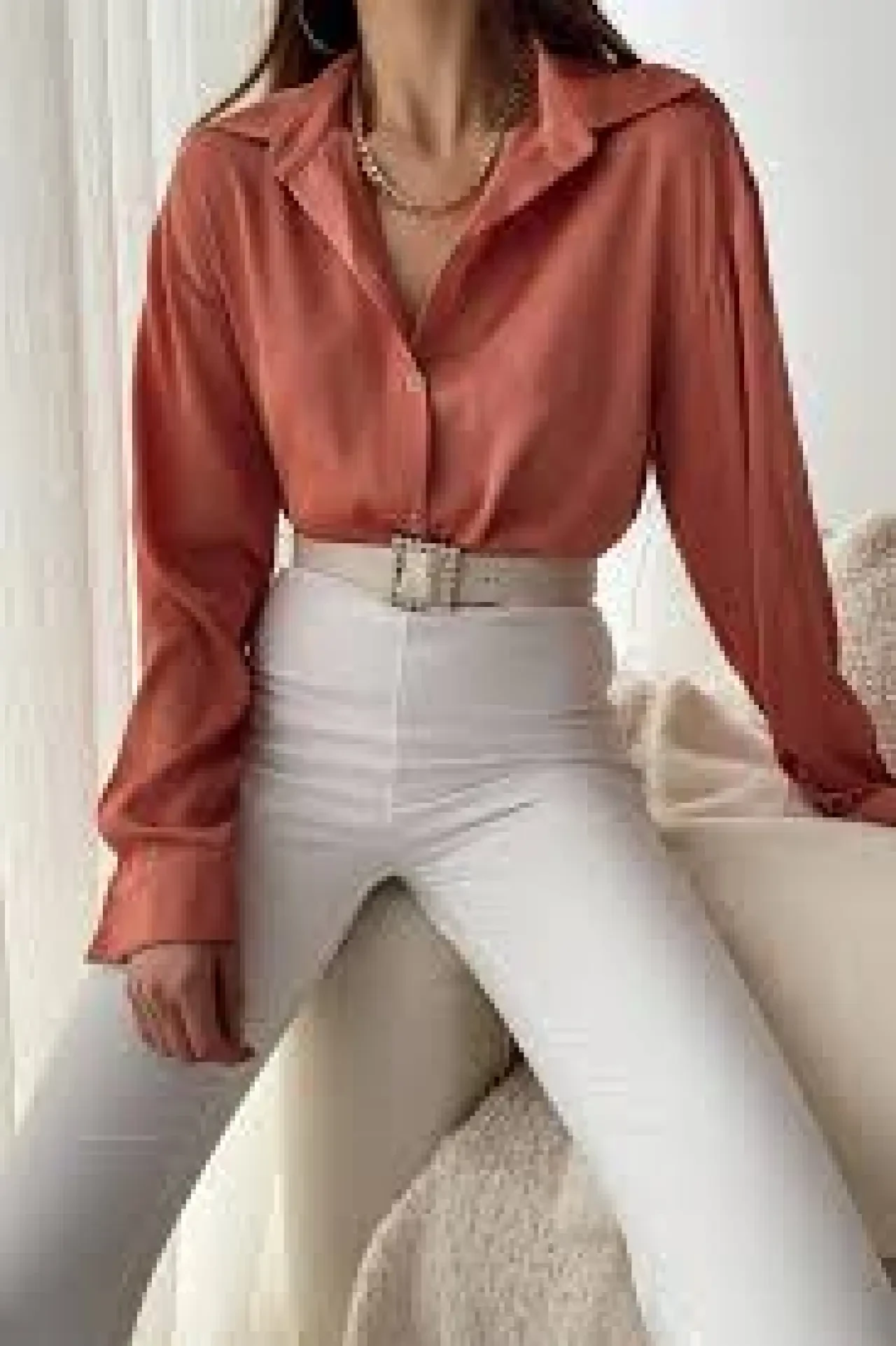 2025’te Gömlek Kombinleri Moda Trendlerine Yön Veriyor 2