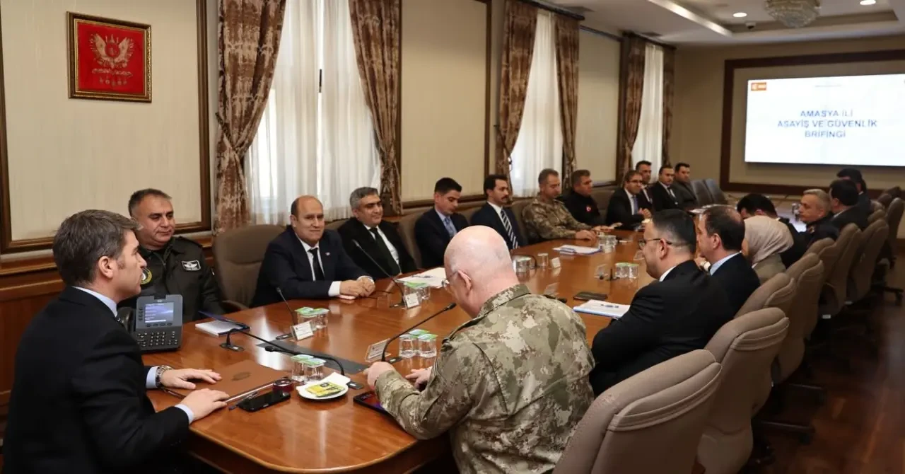 Amasya’da 2025 Yılının Son İl Güvenlik ve Asayiş Toplantısı Gerçekleştirildi 1