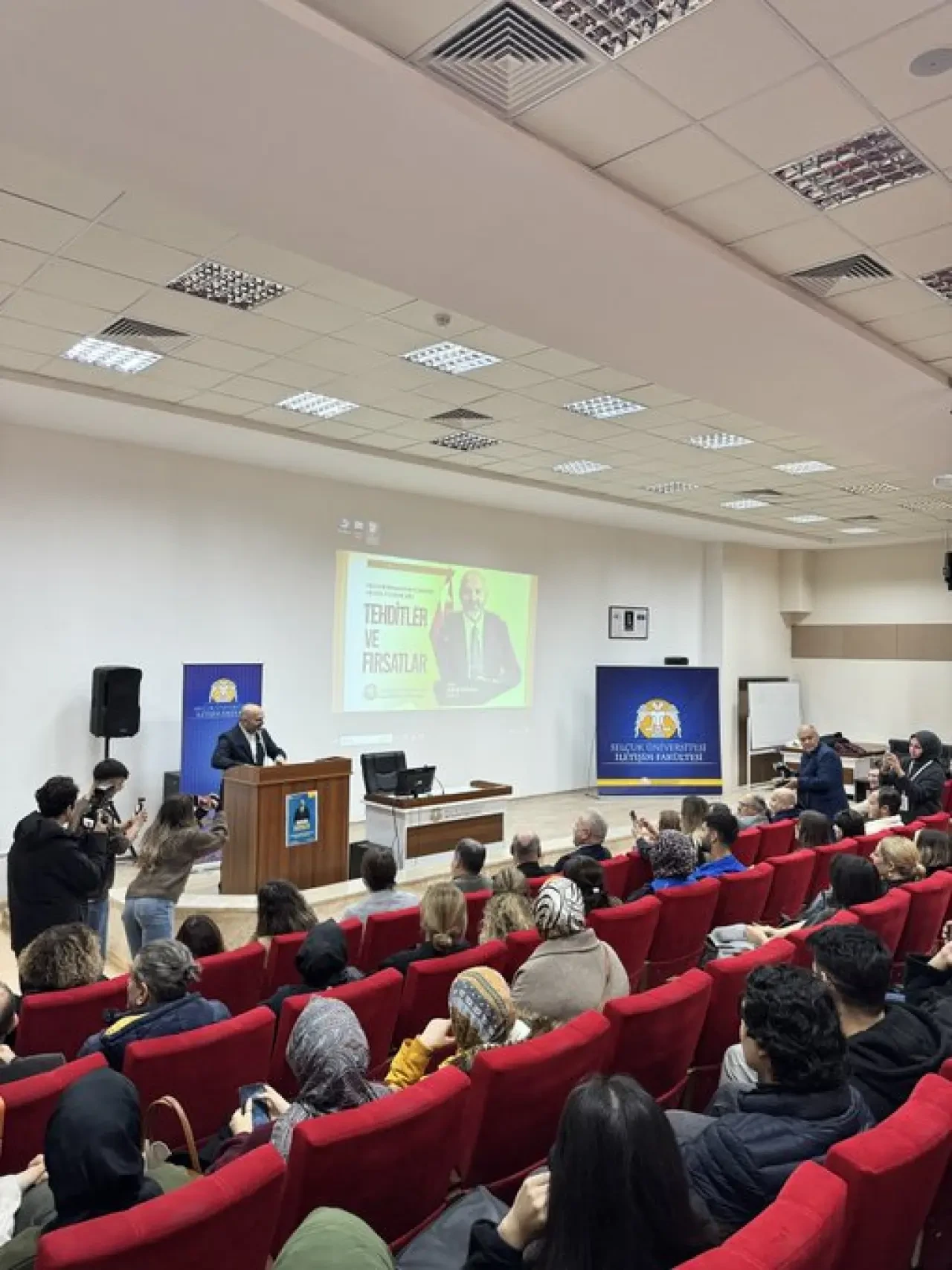 RTÜK Üyesi Davulcu Öğrencilerle Buluştu 3