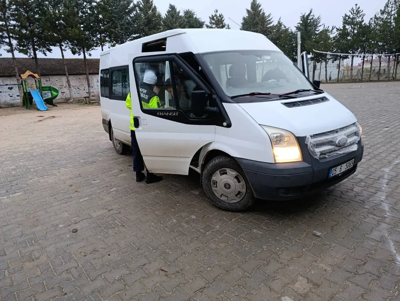 Merzifon’da Okul Servislerine Jandarma Denetimi 5