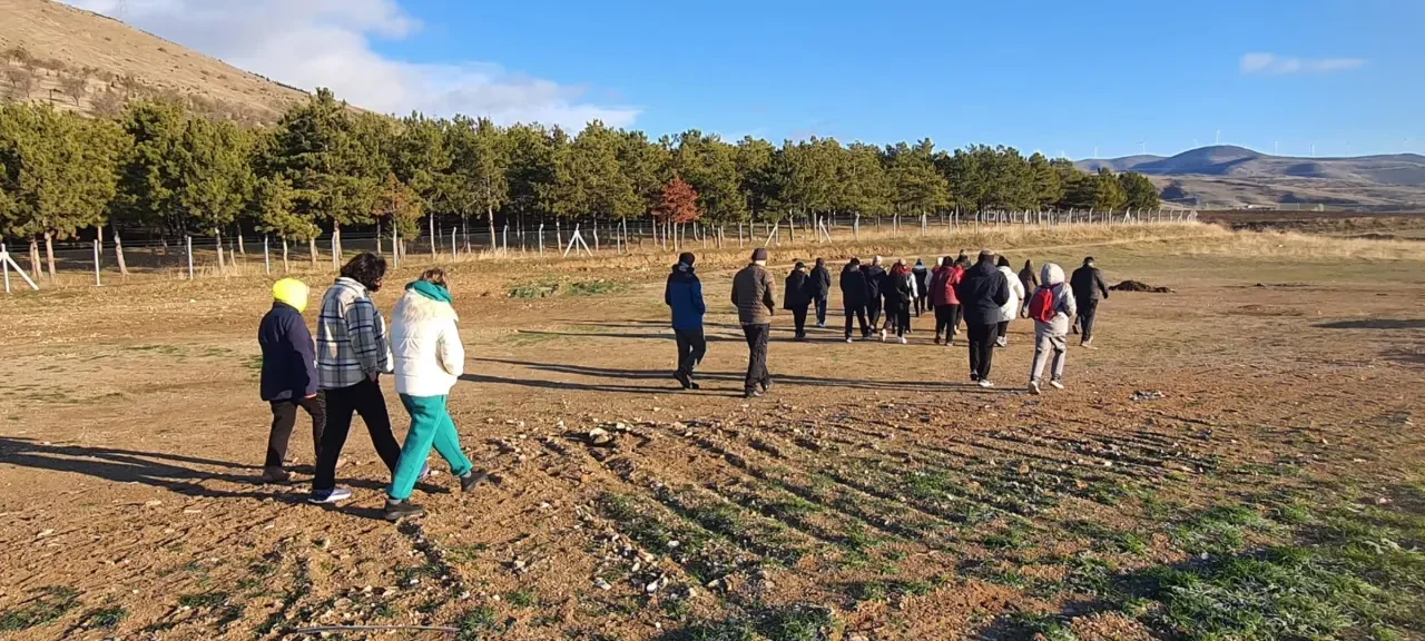 Merzifon Doğaseverler Topluluğu 2025 Yılını Anlamlı Bir Yürüyüşle Noktaladı 5