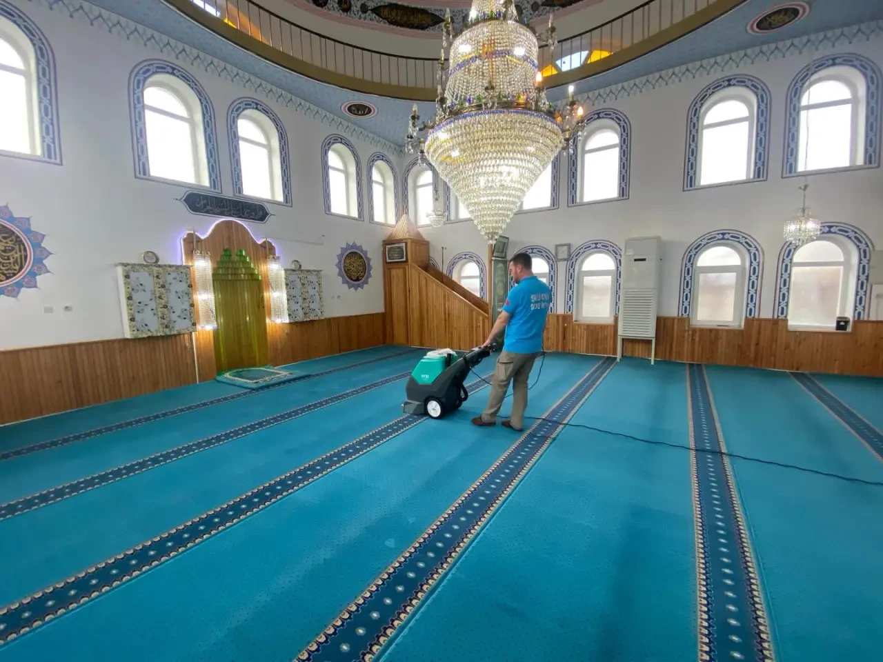 Suluova Belediyesi’nden Cami Temizliği Hizmeti 4