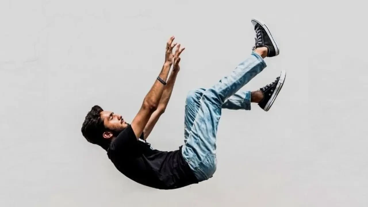 Rüyada Düşmek Ne Anlama Gelir? En Yaygın Yorumlar ve Psikolojik Analiz 2