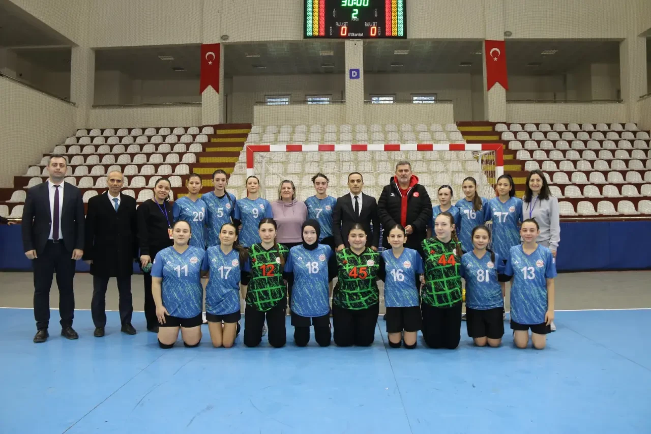 Hentbolun Yıldızları Amasya’da Sahaya Çıktı 7