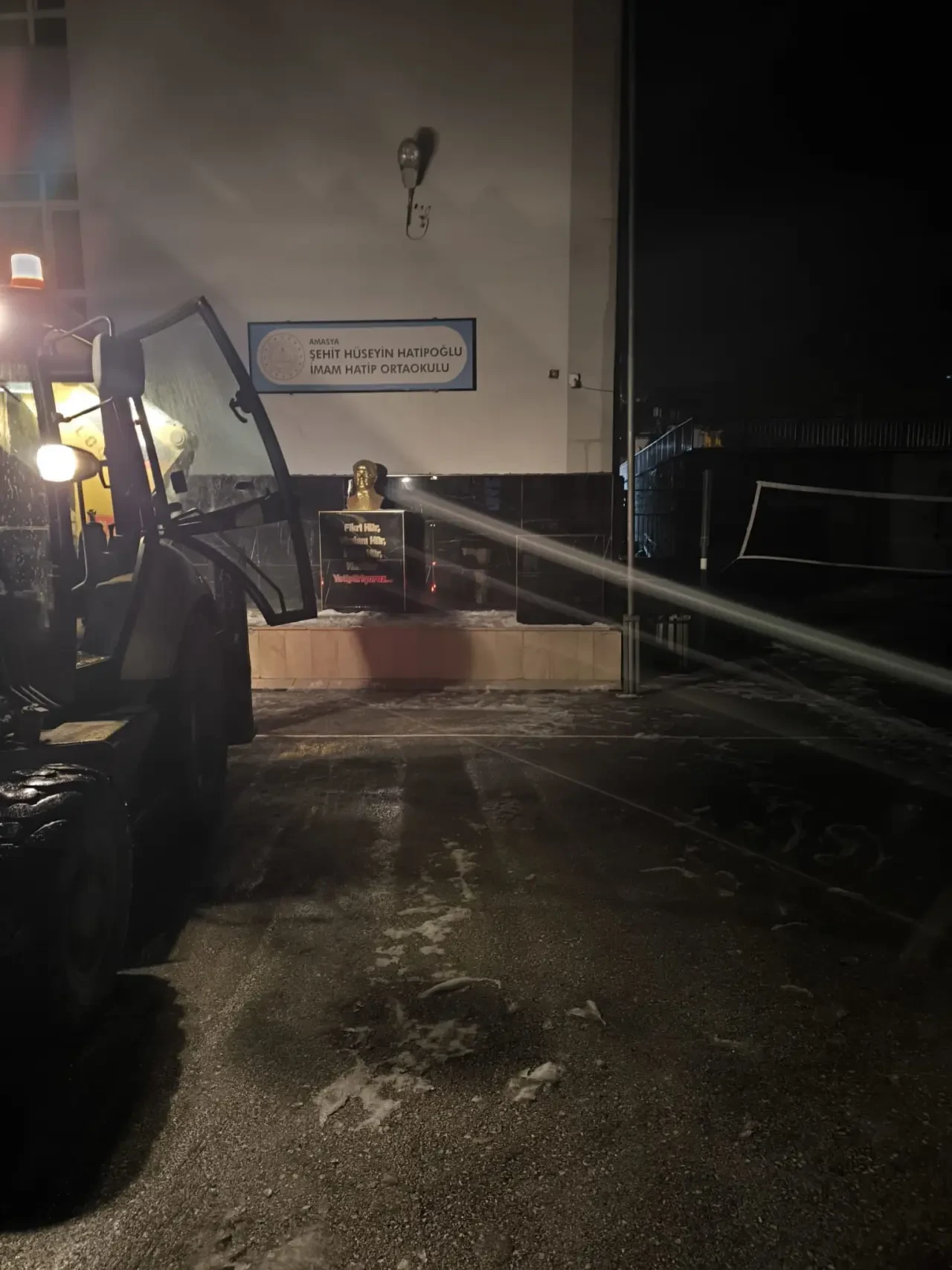 Amasya’da Okul Bahçelerinde Karla Mücadele 4