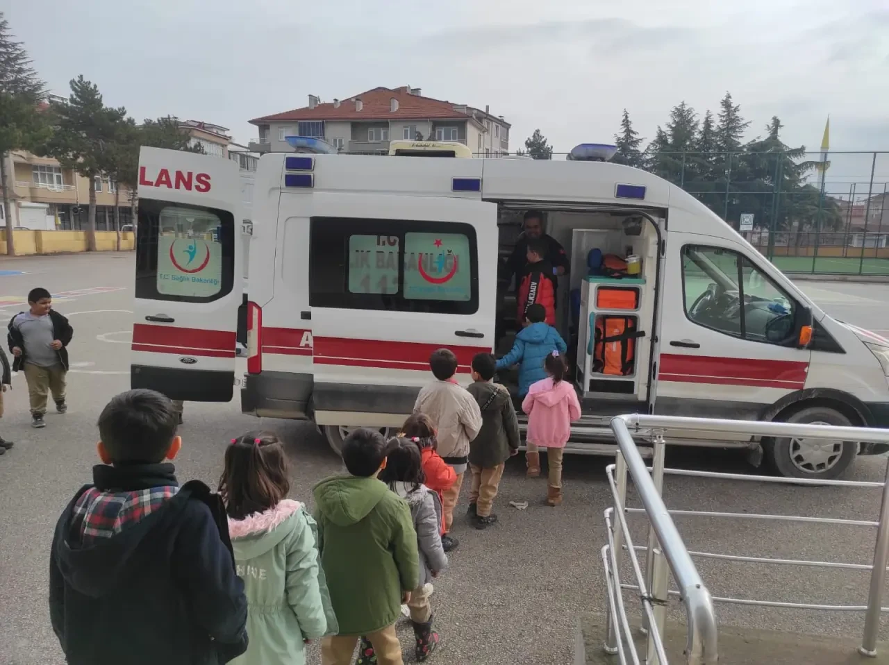 Amasya’da Minik Öğrencilere 112 Bilinci Aşılandı 4