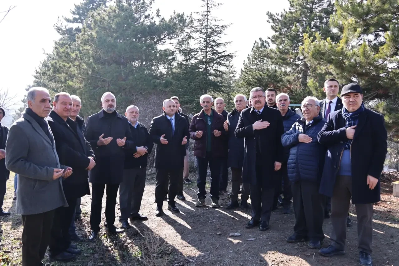 Protokol Atal Ailesini Yalnız Bırakmadı 3