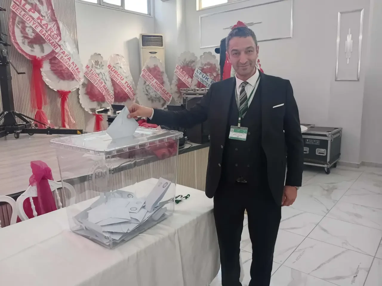 Üyelerden Seçgen’e Güven Oyu 6