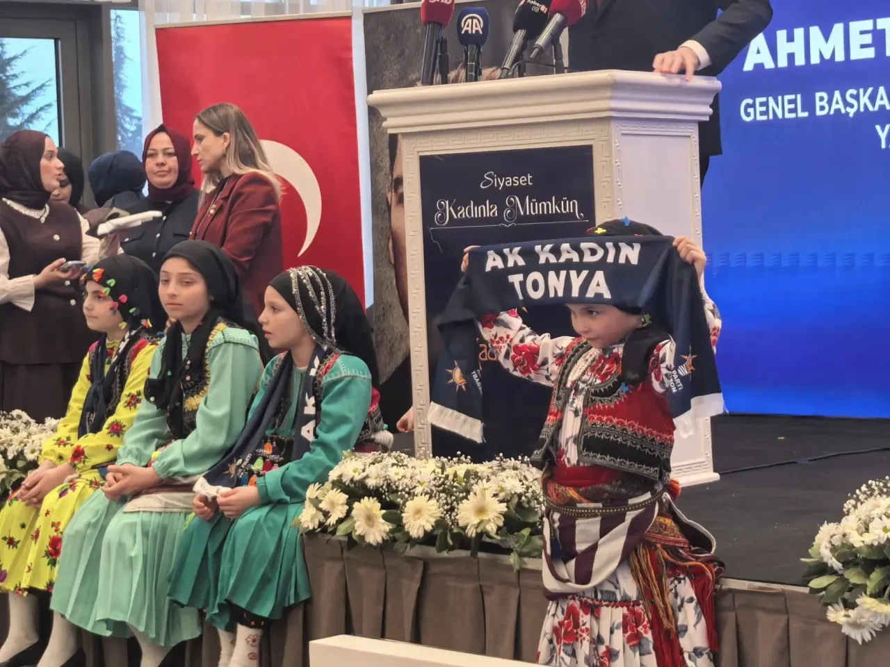 Trabzon’da Kadın Siyasetine Güçlü Mesaj 4