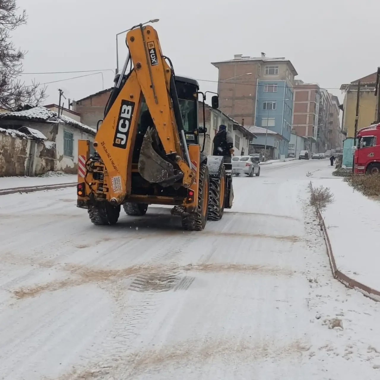 Merzifon Belediyesi’nden Kar ve Buzla Mücadelede 11