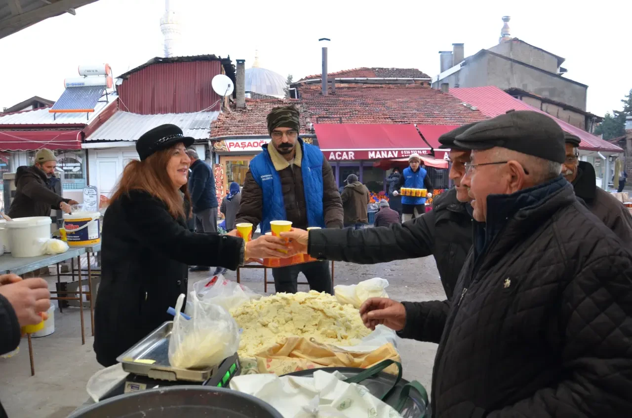 Gümüşhacıköy Belediyesi’nden Çorba İkramı 9