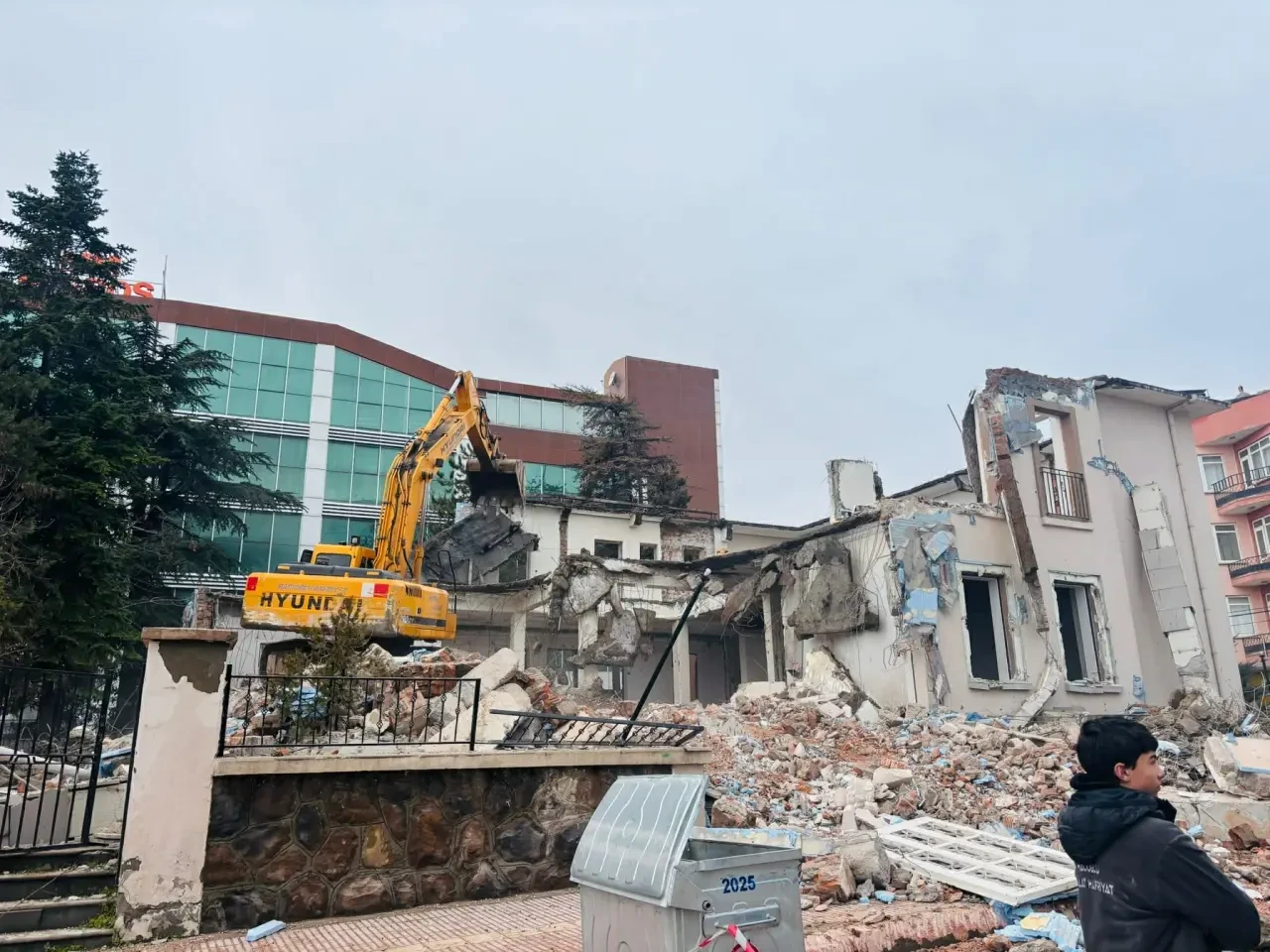 Merzifon’a  Modern Banka İçin İlk Kazma Vuruldu 2