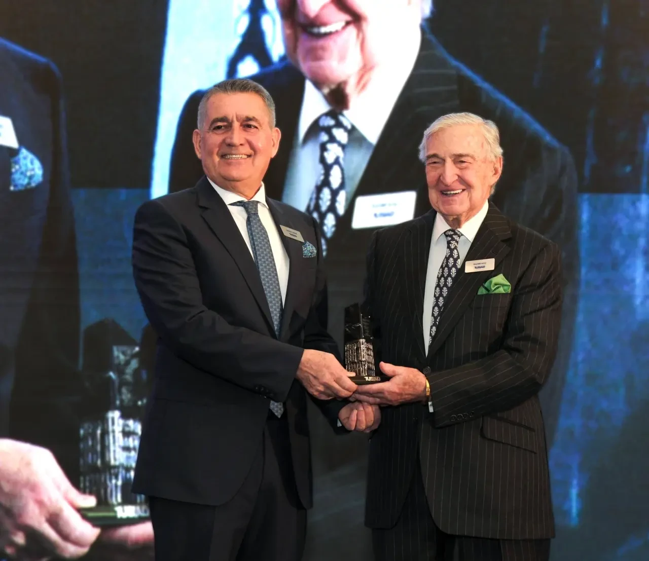 TÜSİAD'DA YENİ BAŞKAN OZAN DİREN OLDU 2