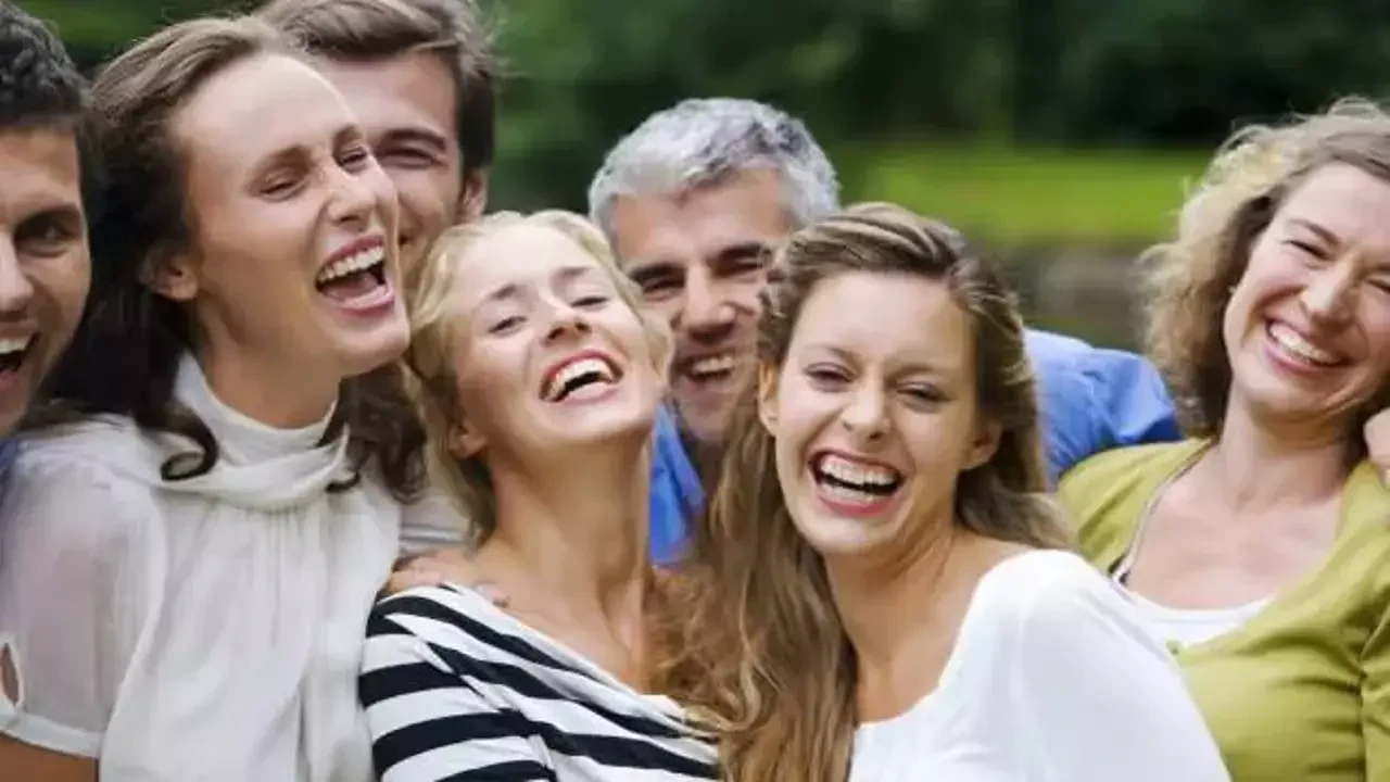 Rüyada Gülmek Ne Anlama Gelir? Rüya Tabirleri ve Yorumları 3