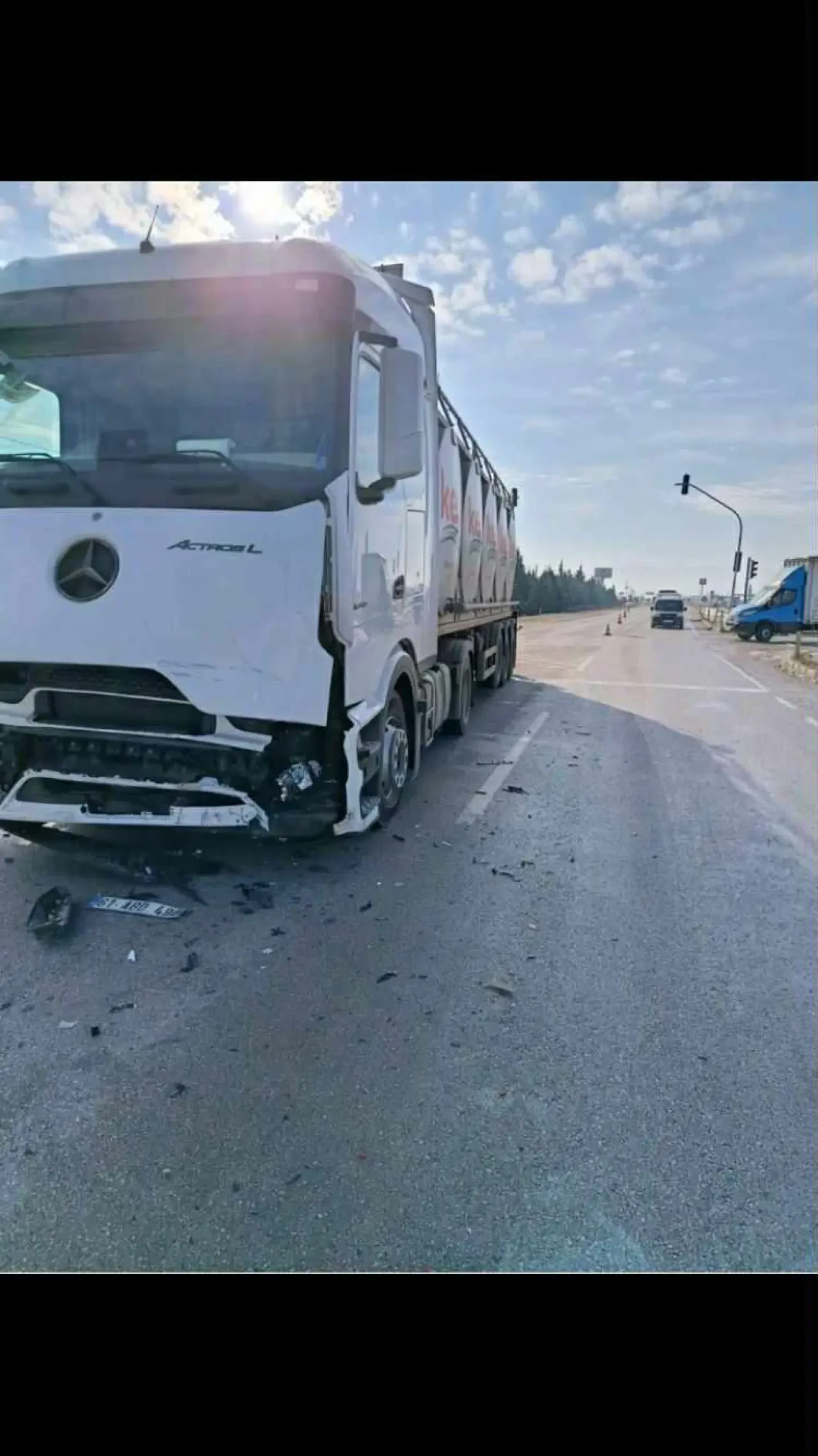 Merzifon’da Organize Kavşağında Trafik Kazası: 1 Kişi Yaralandı 4