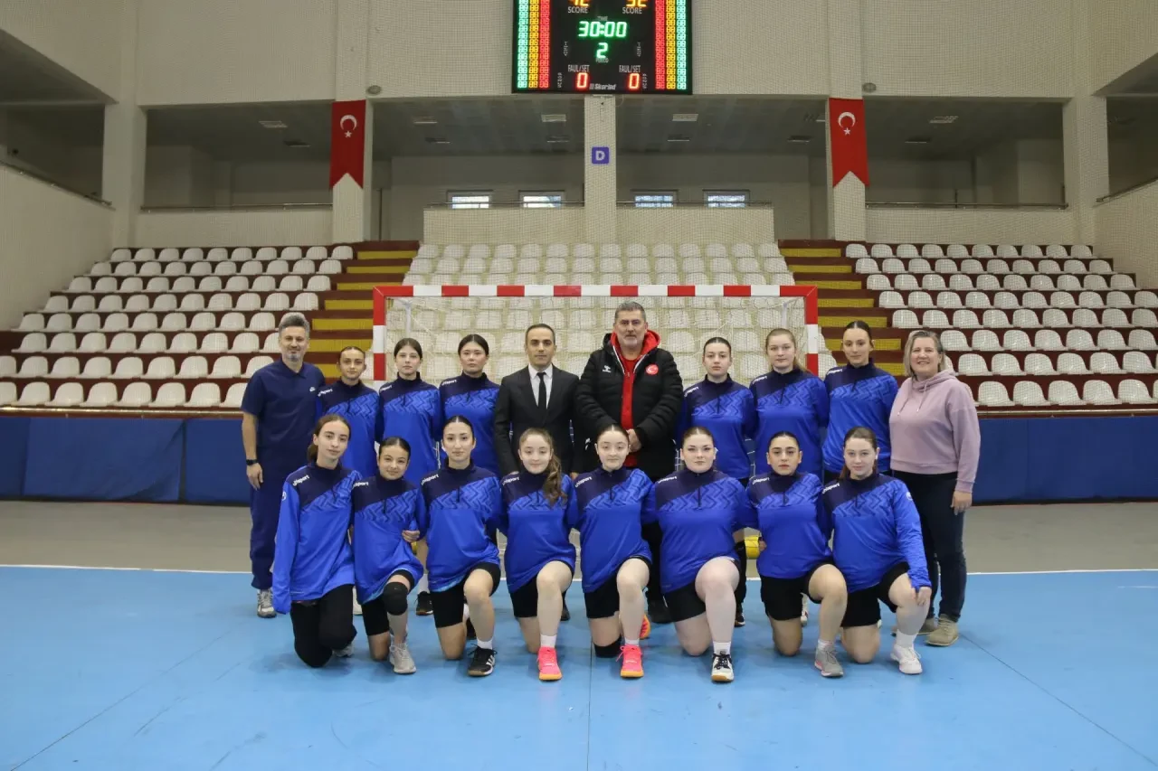 Hentbolun Yıldızları Amasya’da Sahaya Çıktı 6