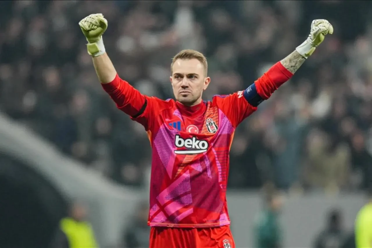 Mert Günok Beşiktaş’a Veda Etti, Fenerbahçe’ye Dönüyor Mu? 2