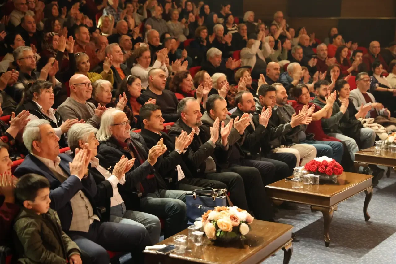 Amasya’da Neşet Ertaş Anısına Konser 3