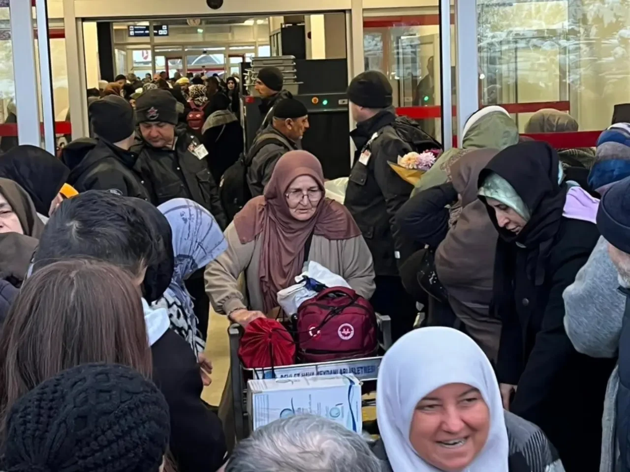 Amasya-1 Özel Umre Kafilesi Yurda Döndü 3