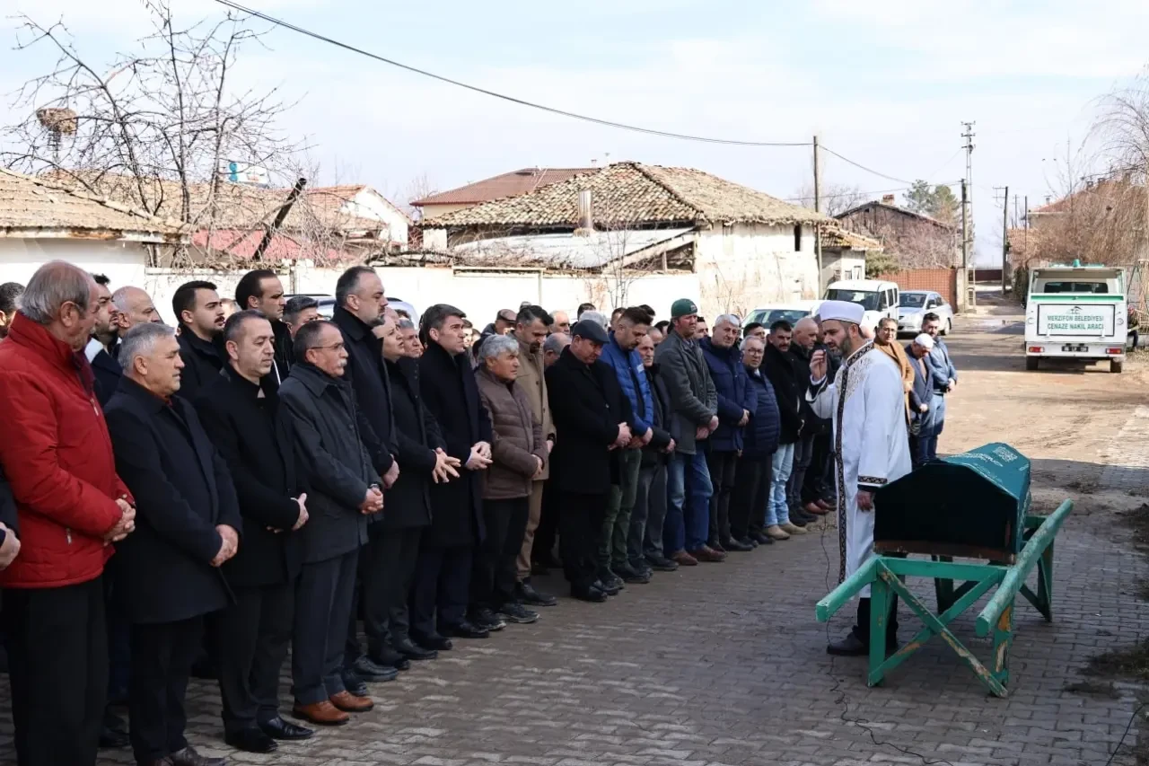 Protokol Atal Ailesini Yalnız Bırakmadı 1