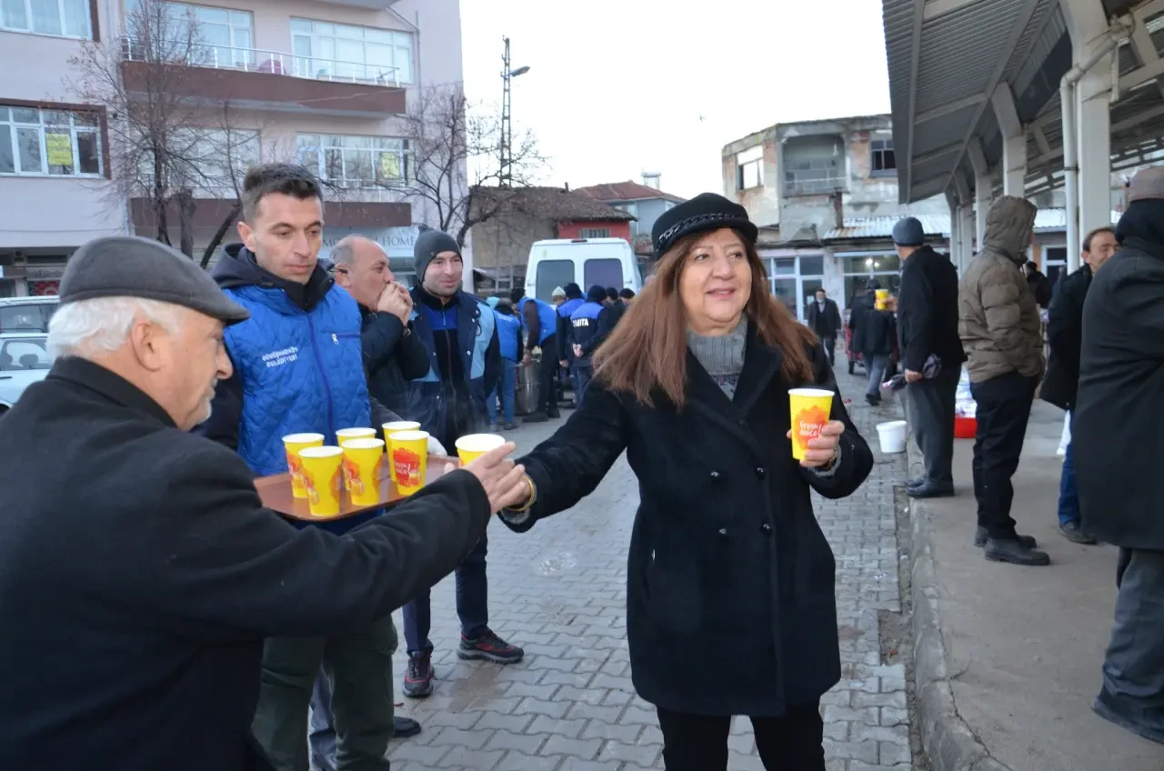 Gümüşhacıköy Belediyesi’nden Çorba İkramı 7