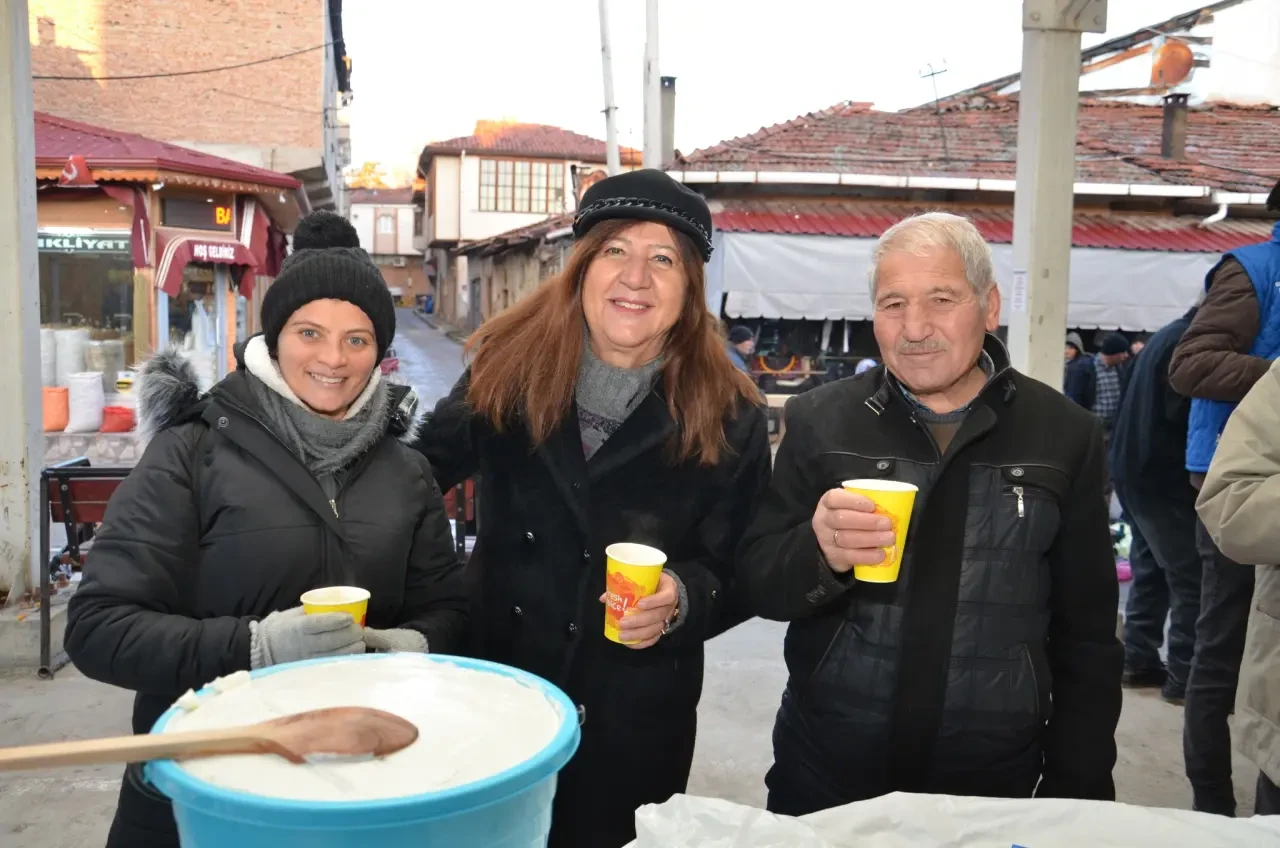Gümüşhacıköy Belediyesi’nden Çorba İkramı 10