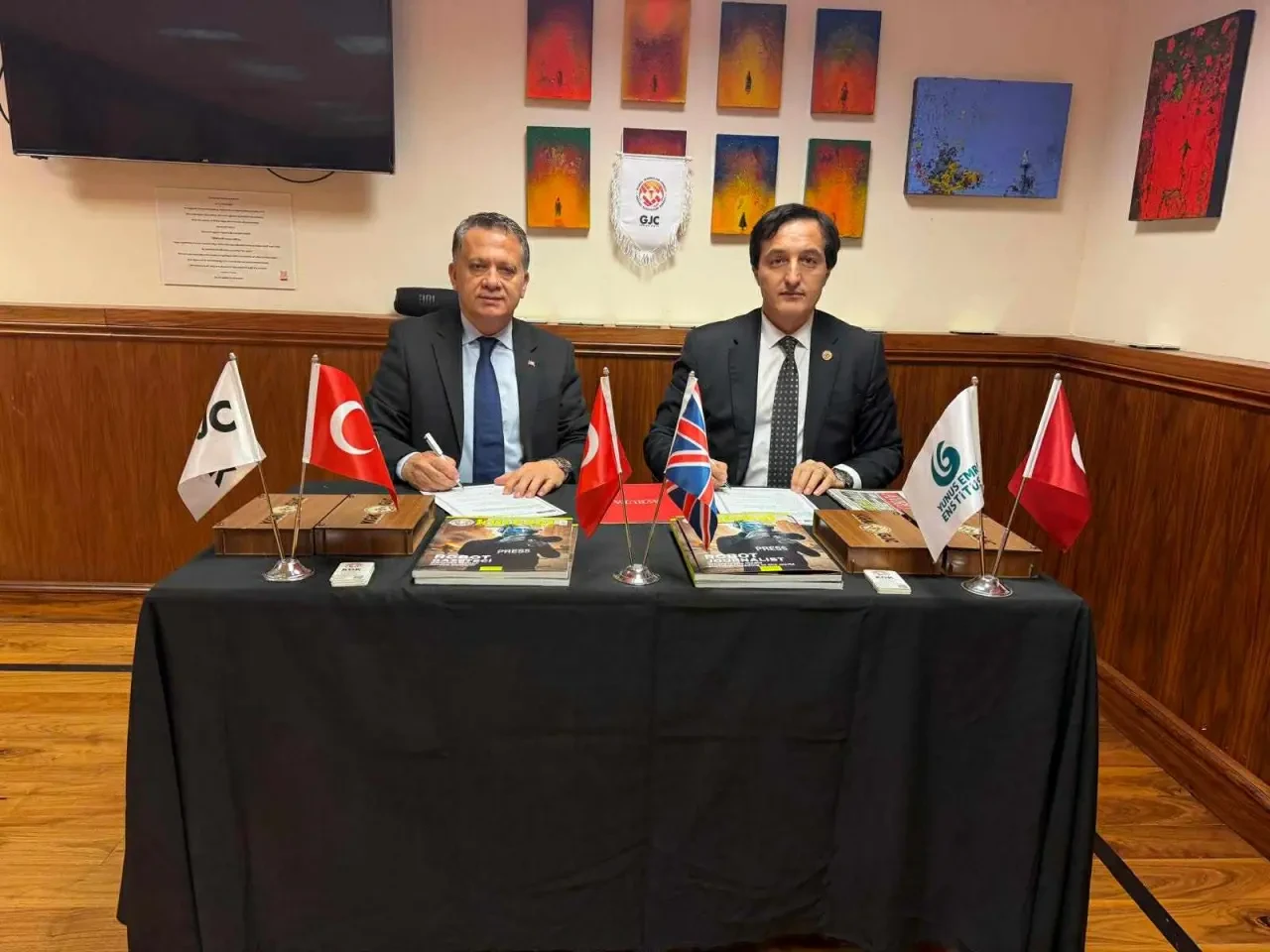 KGK Londra’da diaspora gazetecilerini buluşturdu 5