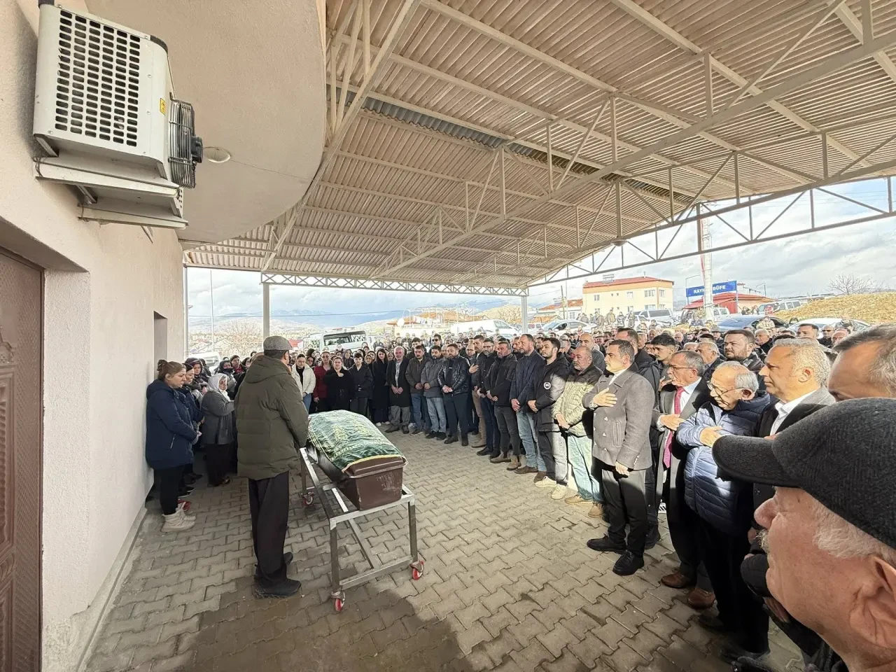 Yusuf İşler Son Yolculuğuna Uğurlandı 2