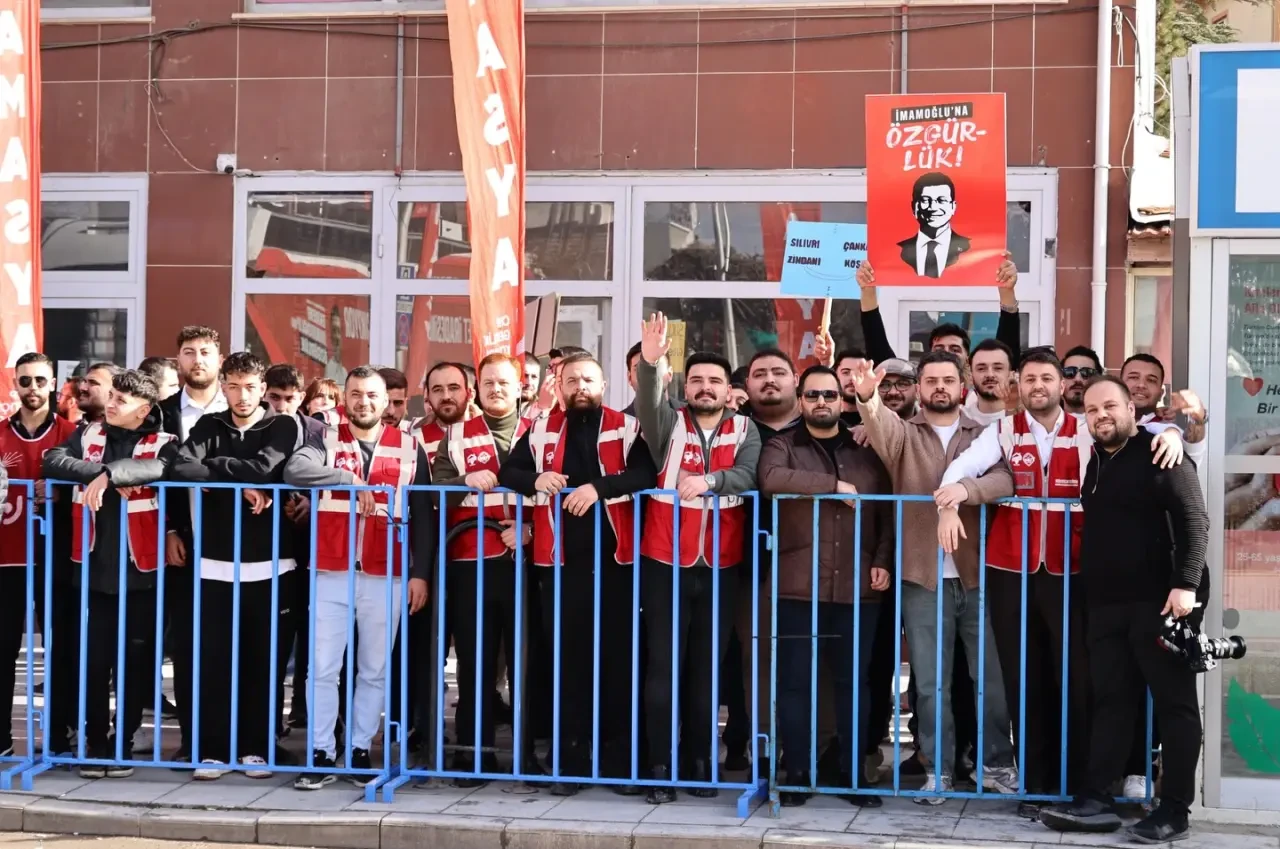 Çorum Meydanlara Sığmadı: Halk İradesi Tek Ses Oldu 9