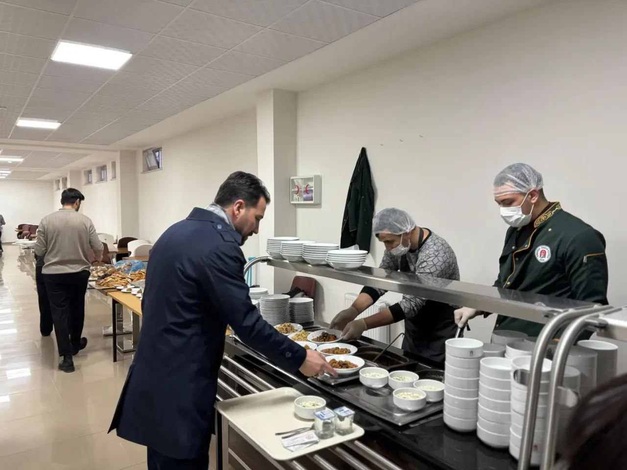 Başkan Keleş Üniversite Öğrencileriyle İftar Sofrasında 1