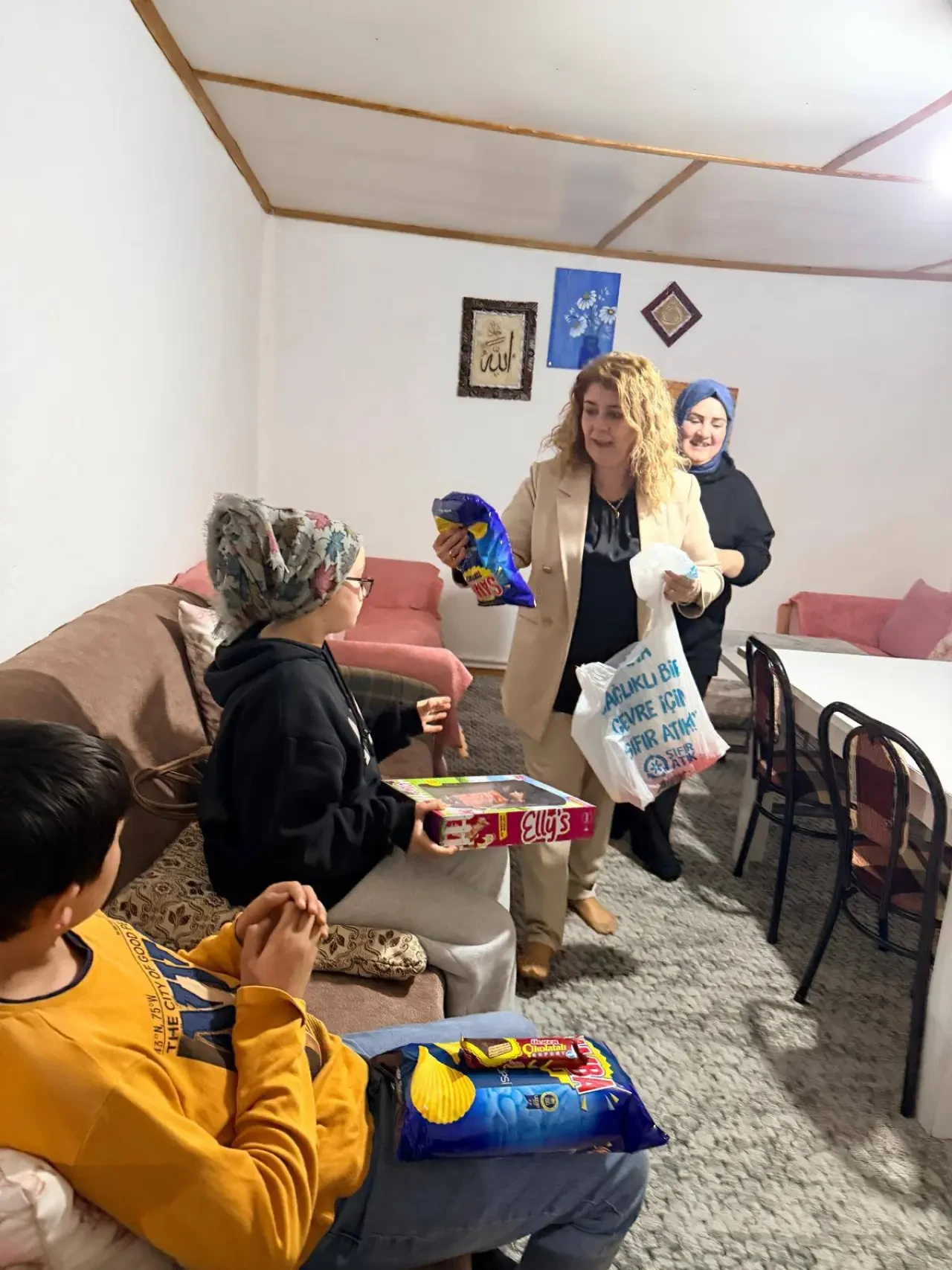 AK Parti Kadın Kolları’ndan Gönül Sofrası Buluşması 6