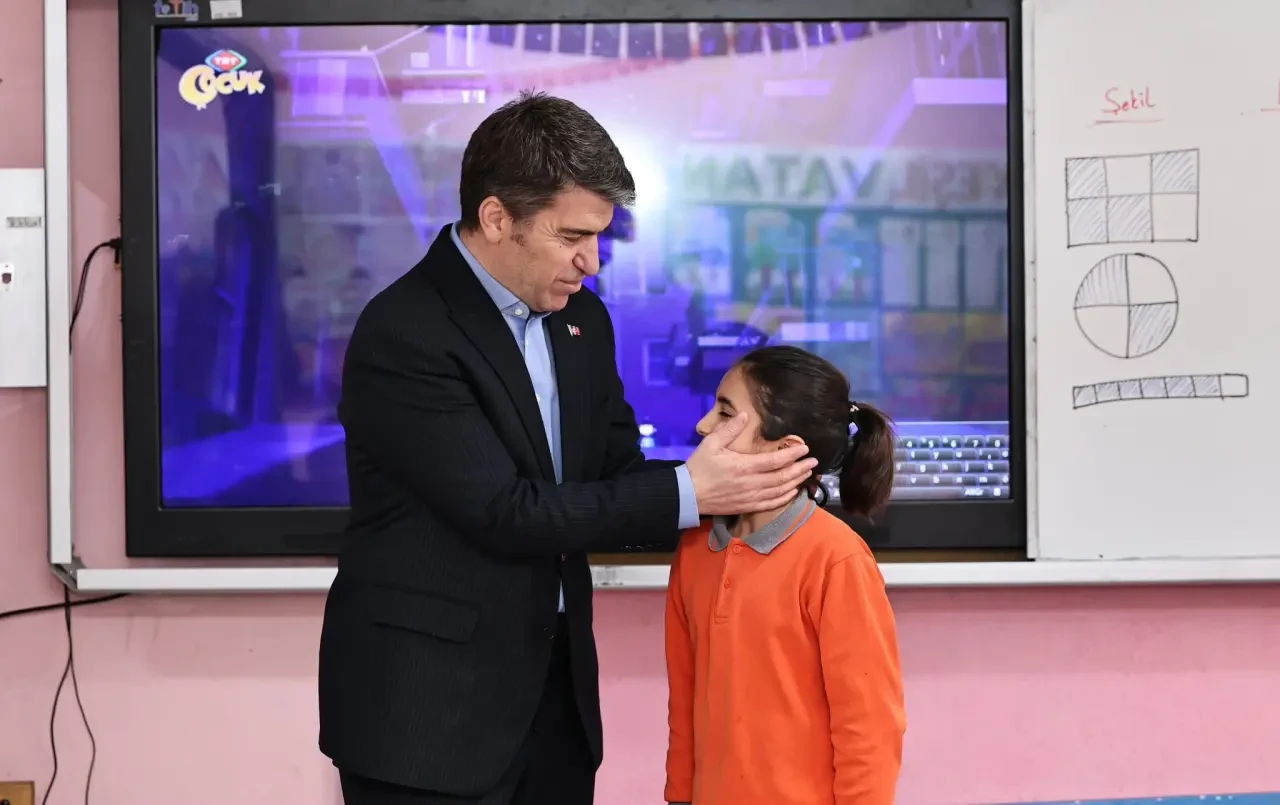 Amasya Valisi Önder Bakan Köy Okulu'nda 2