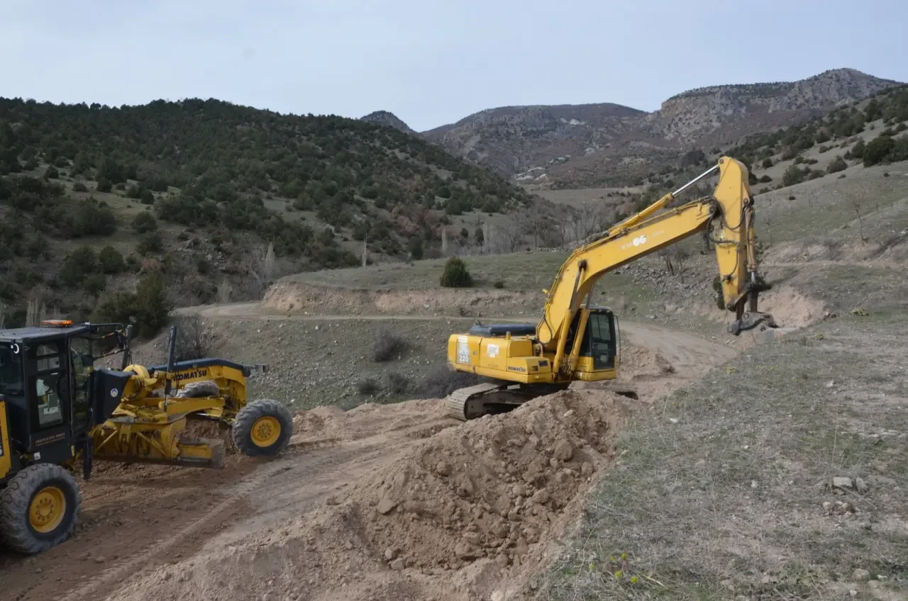 Göynücek’te Gölet Yolunda Çalışma Başladı 5