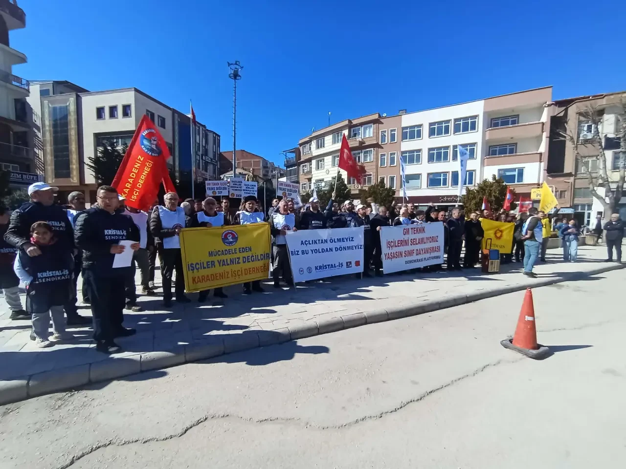 Ölgün: GM Teknik Cam İşçileri Yalnız Değildir! 2