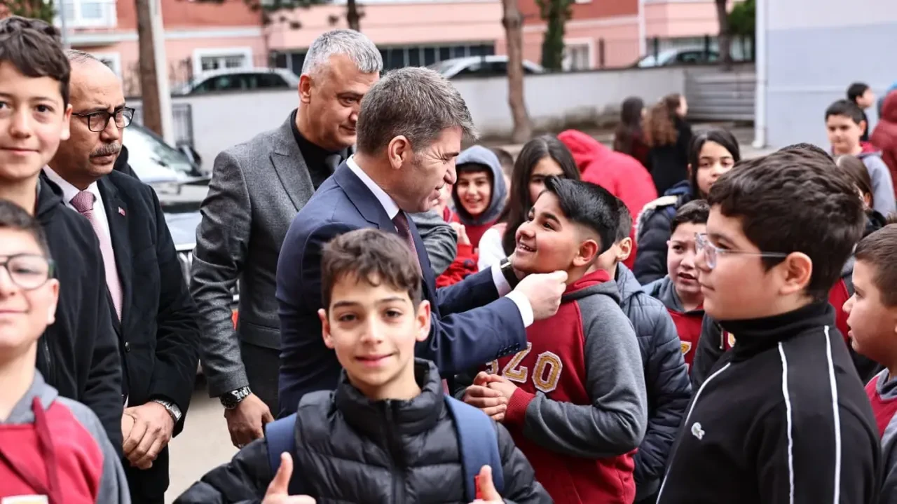 Amasya'da Okullarda Ramazan Ruhu: Vali Bakan Öğrencilerle 4