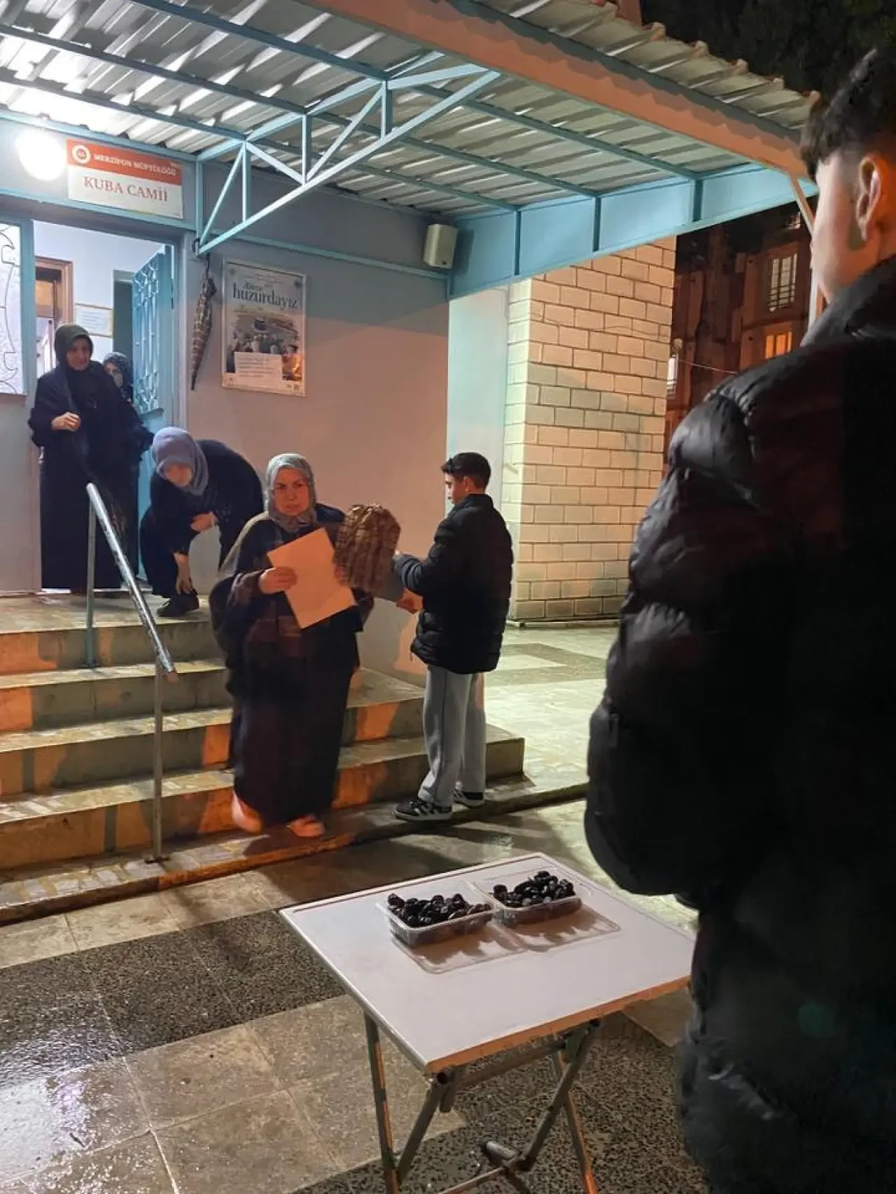 Ak Parti Gençlik Kolları Sahada 11