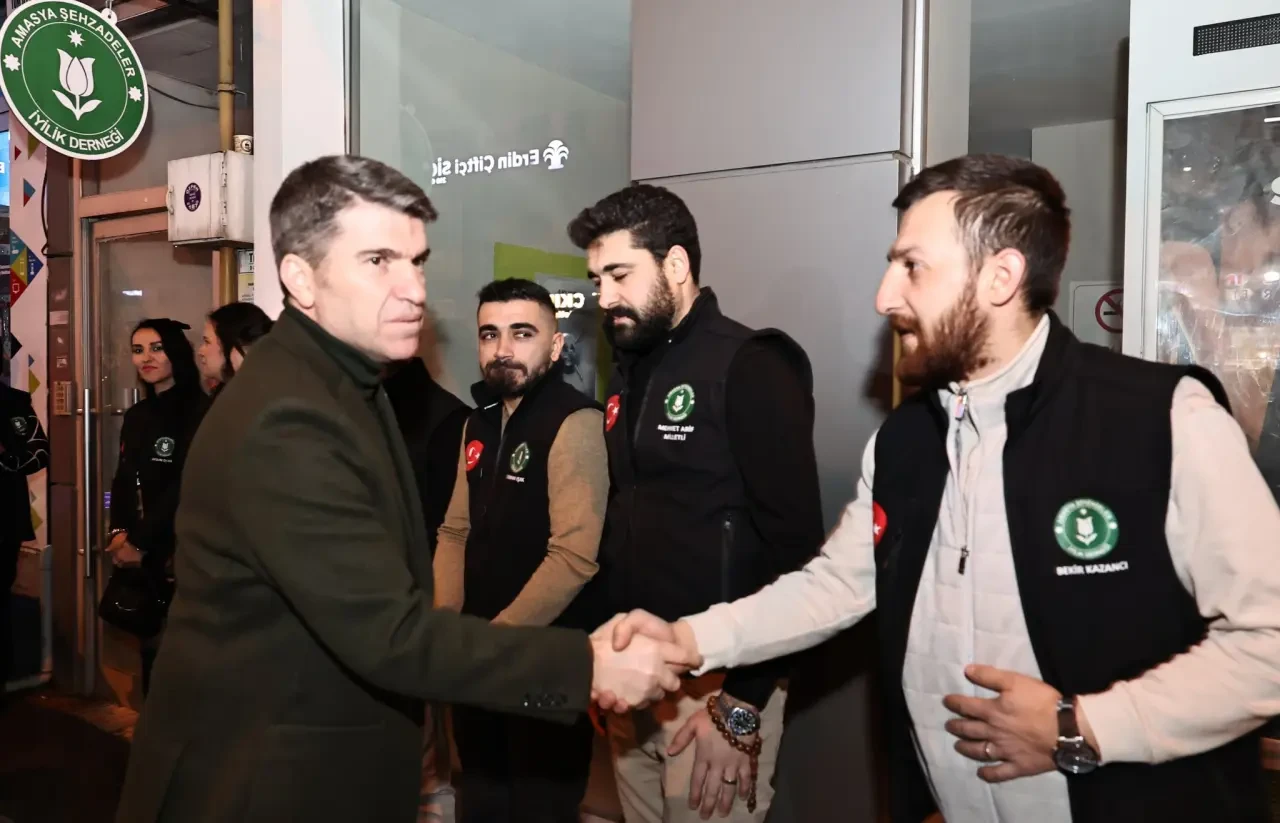 Şehzadeler İyilik Derneği Amasya Valisi Bakan'ı Ağırladı 1