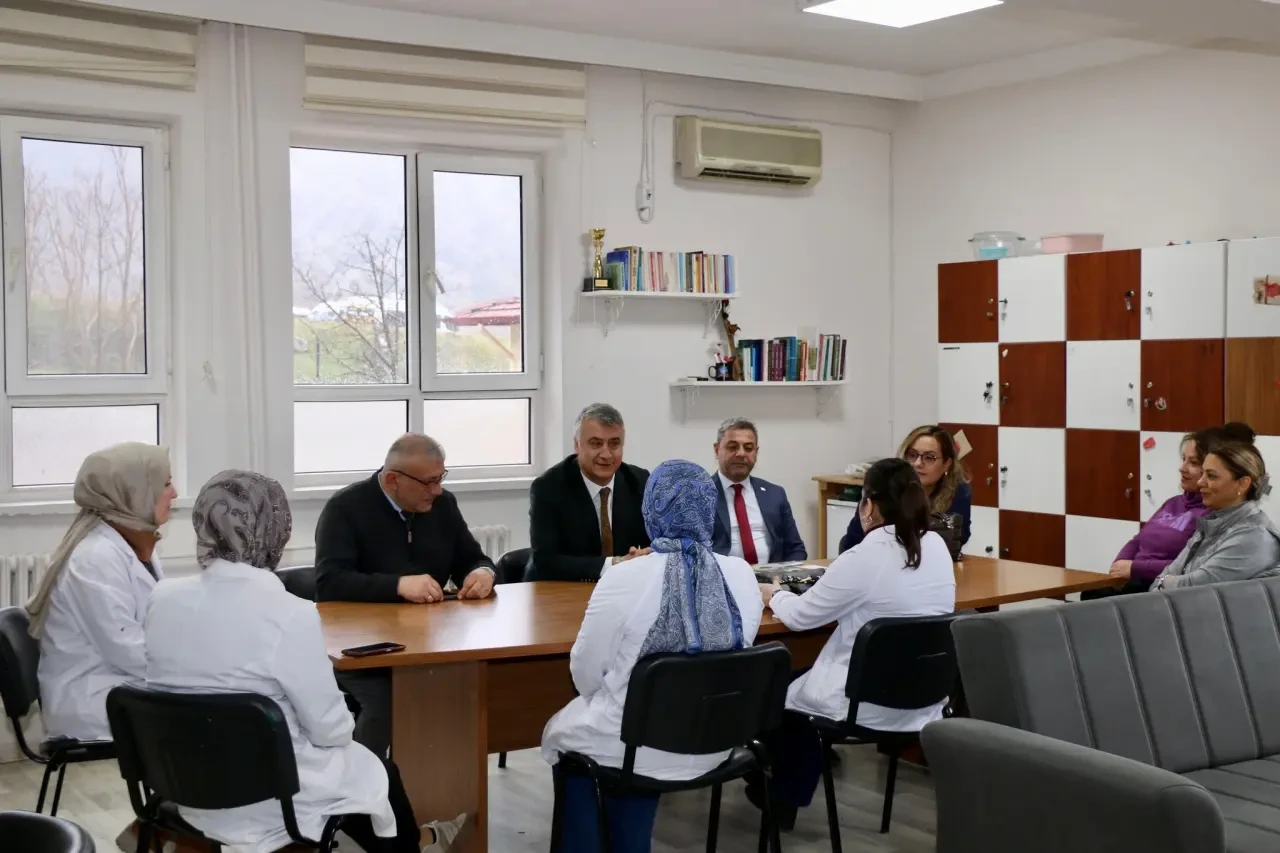 Amasya İl Milli Eğitim Müdürü Katipoğlu Sınıflarda 4