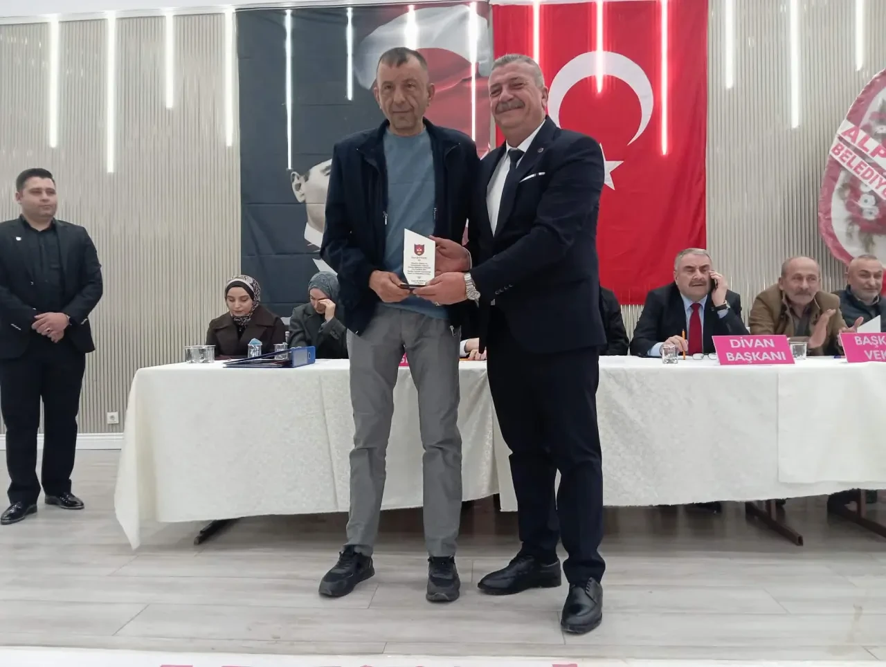 Bayburtlu, Güven Tazeledi 14