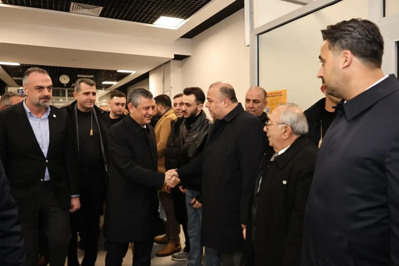 Özgür Özel’e Merzifon’da Yoğun Karşılama 1