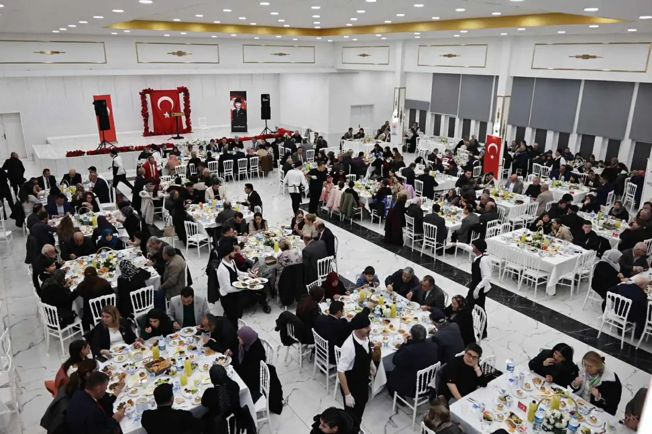 Merzifon’da Şehit Aileleri Onuruna Anlamlı İftar Programı 6