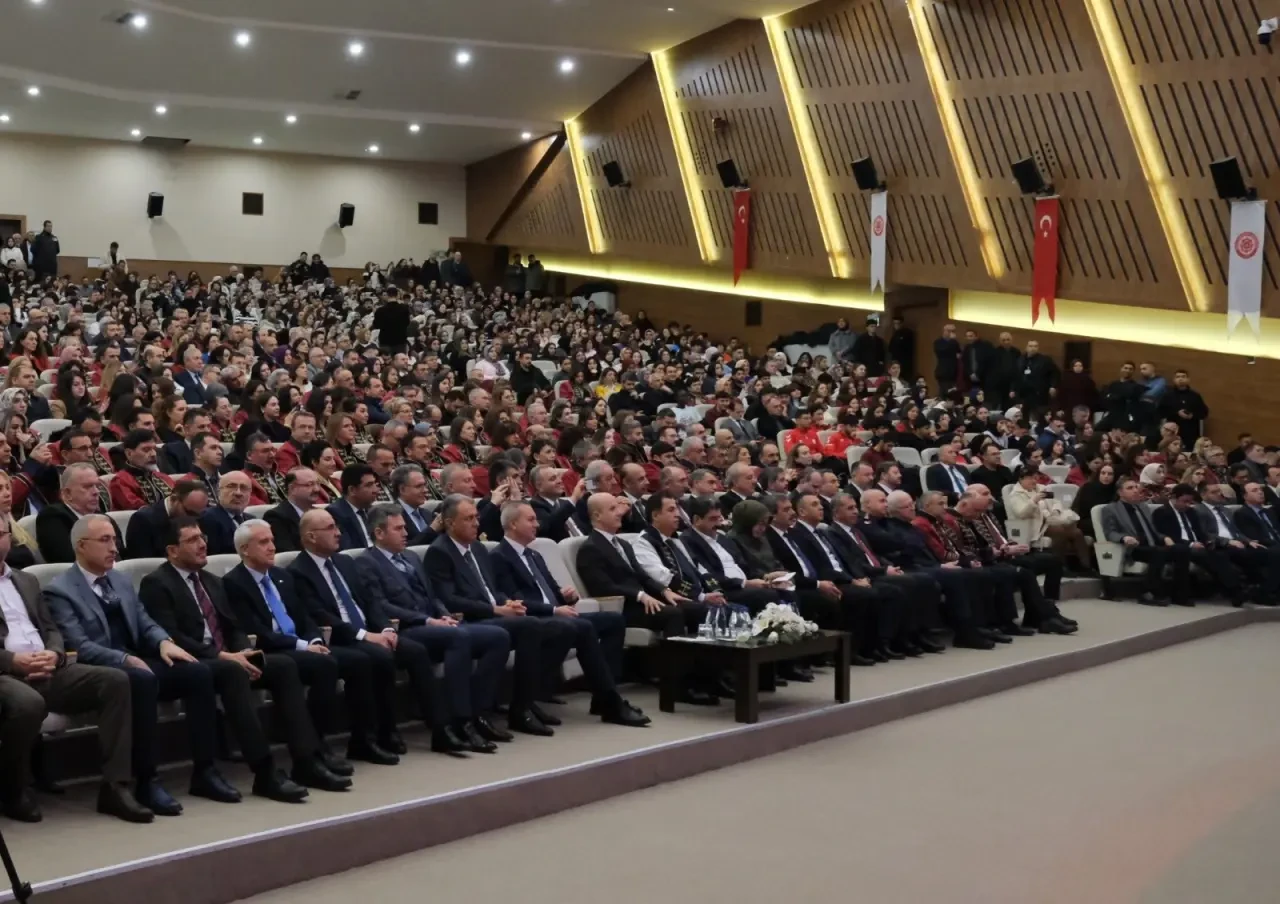 Amasya Üniversitesi Sivas’ta 6
