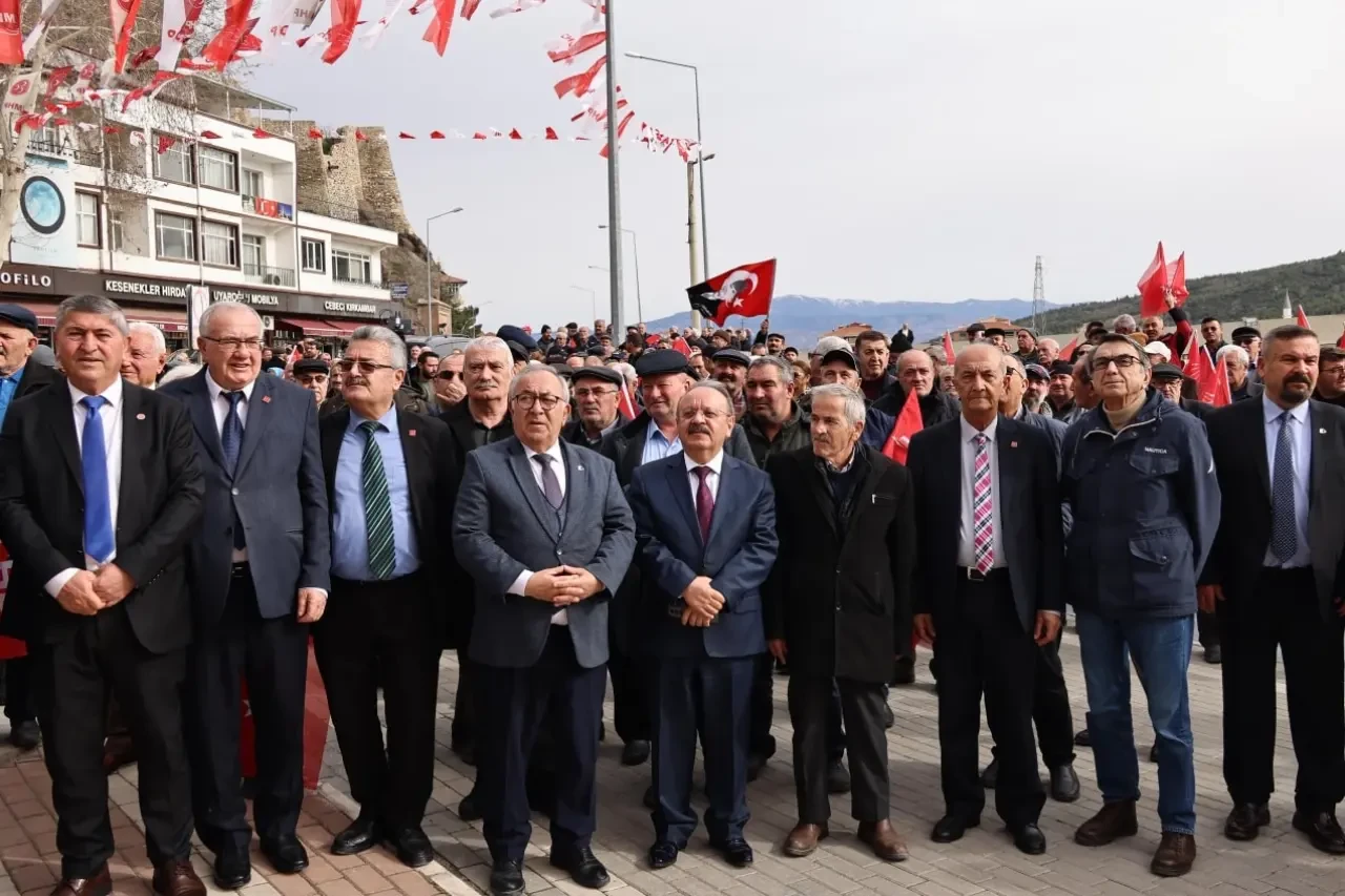 Cemal Enginyurt CHP Osmancık İlçe Başkanlığı Yeni Binasını Açtı 3