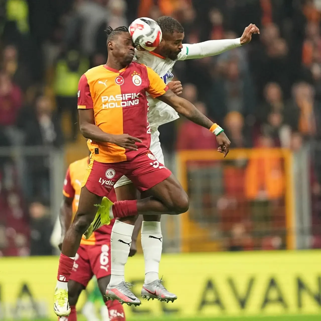 Galatasaray 3 Puanı 3 Golle Aldı 4