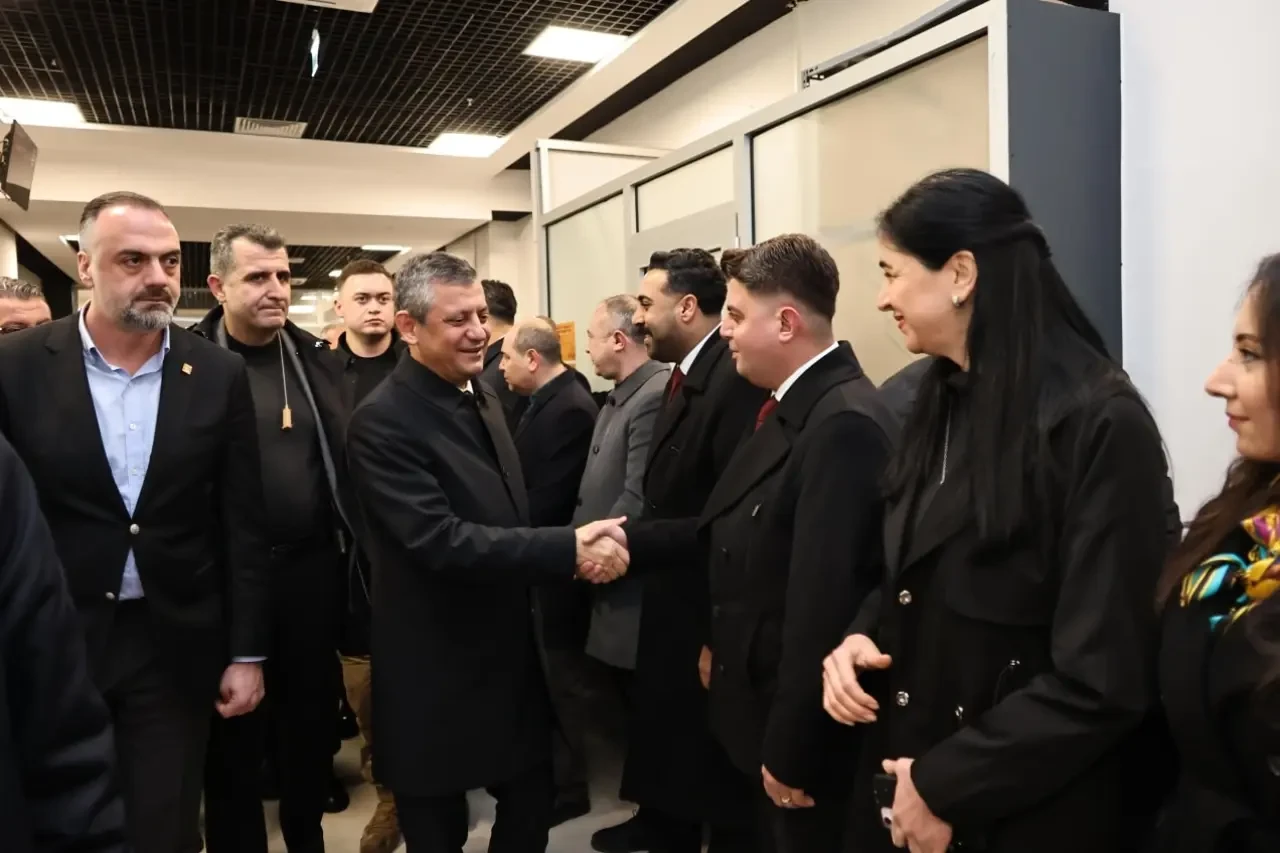 Özgür Özel’e Merzifon’da Yoğun Karşılama 3