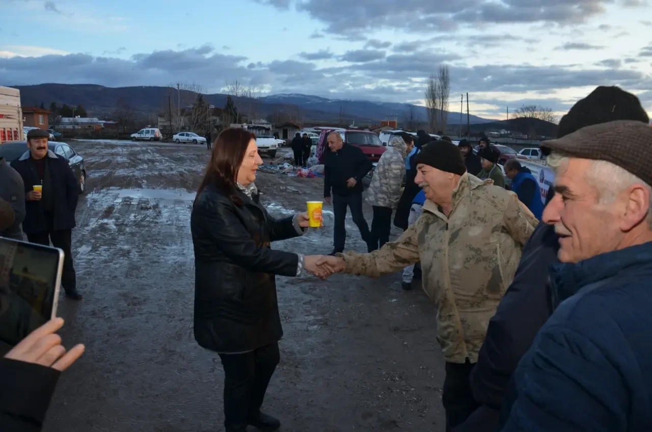 Gümüşhacıköy’de Soğuk Sabahlar Sıcak Çorbayla Isındı 2