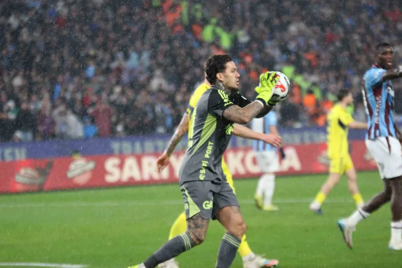 Trabzonspor: 2 - Fenerbahçe: 3 3