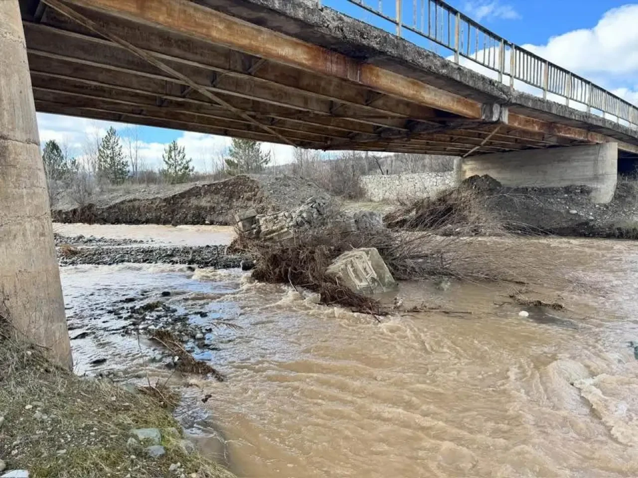 BAŞKAN ÇİZİKCİ, SON DURUMU YERİNDE DEĞERLENDİRDİ 1