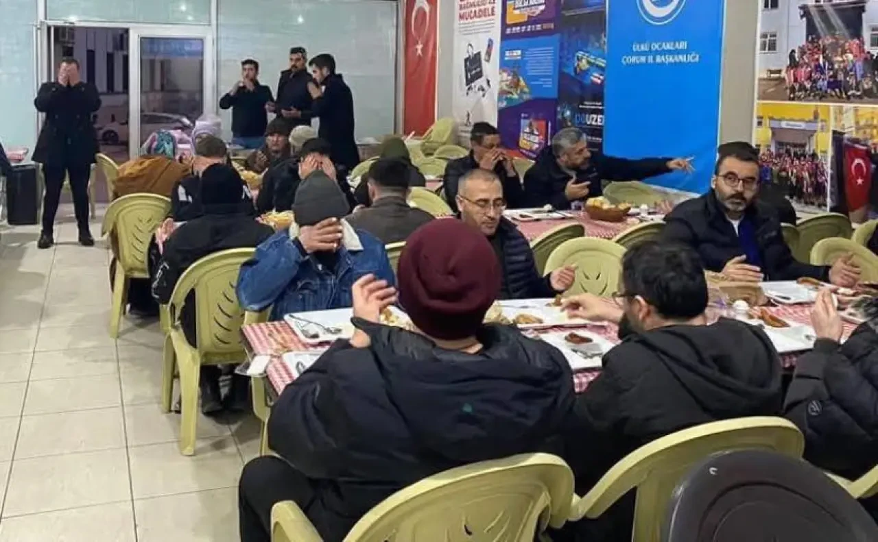 Ülkü Ocakları Çorum’da Gönül Sofrasını Kurdu 1