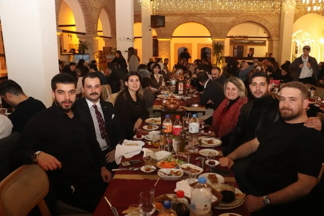 Amasya'da Avukatlar Aynı Sofrada Buluştu! 1